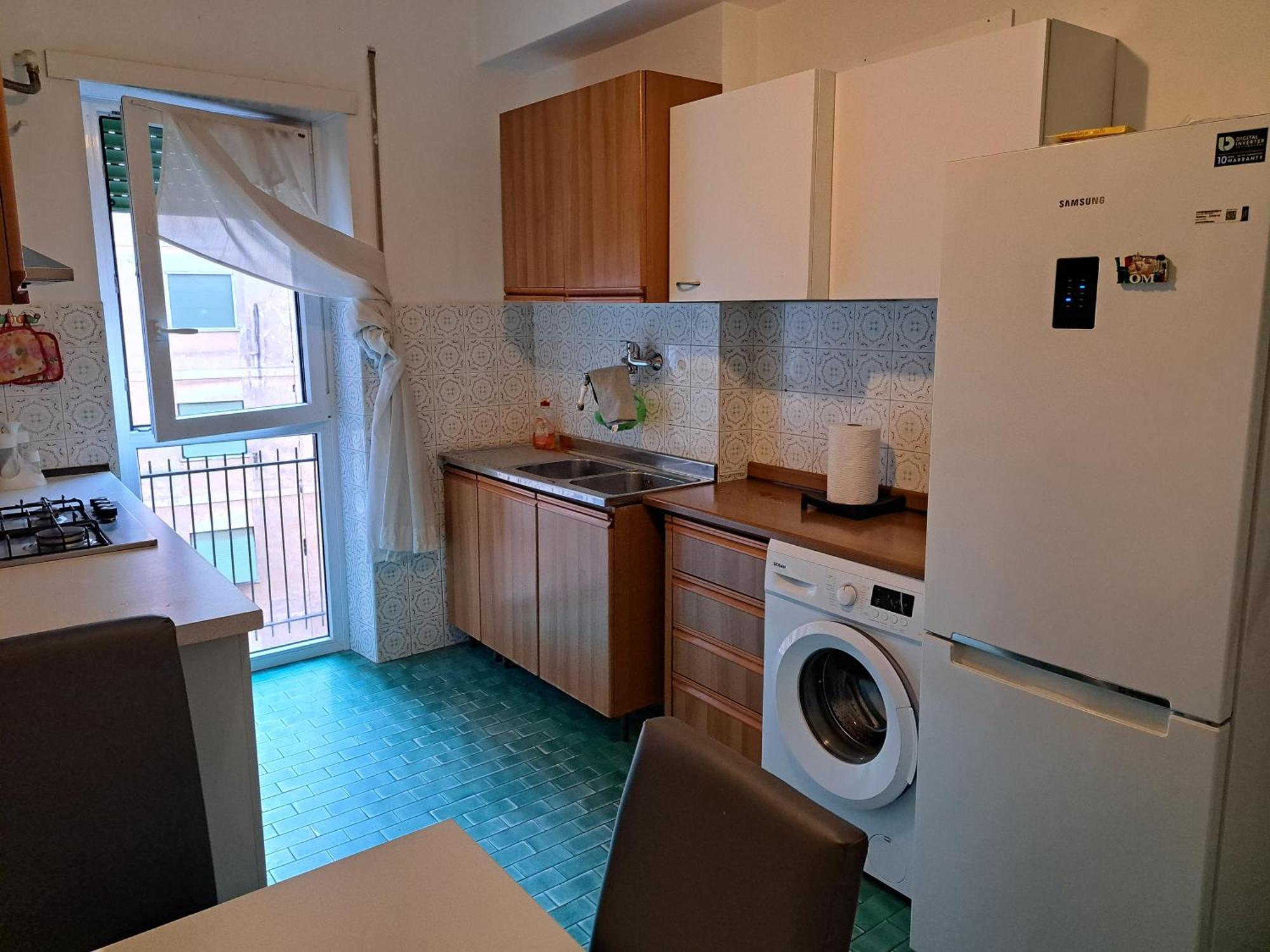 Centro Monti Tiburtini B&B Roma Bagian luar foto
