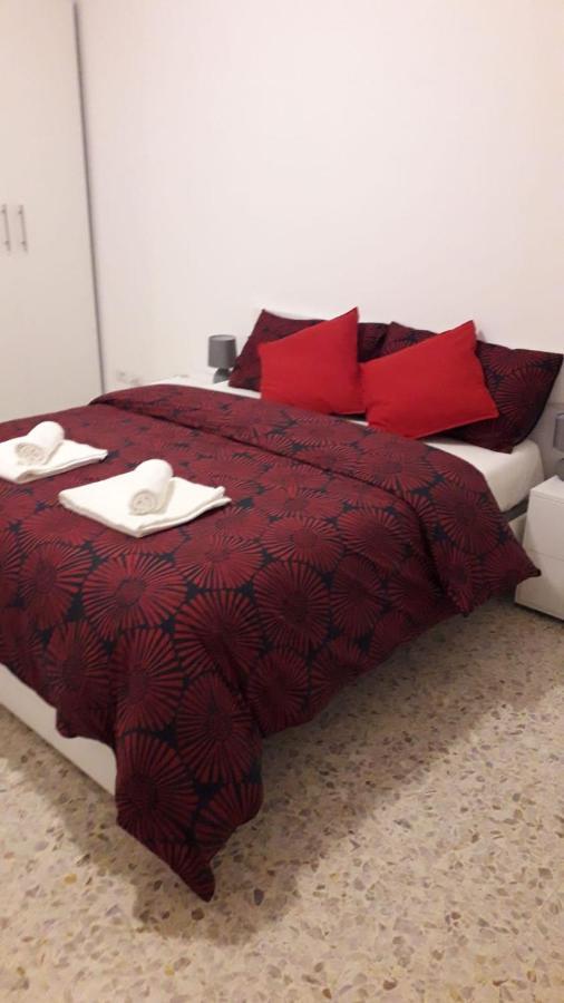 Centro Monti Tiburtini B&B Roma Bagian luar foto