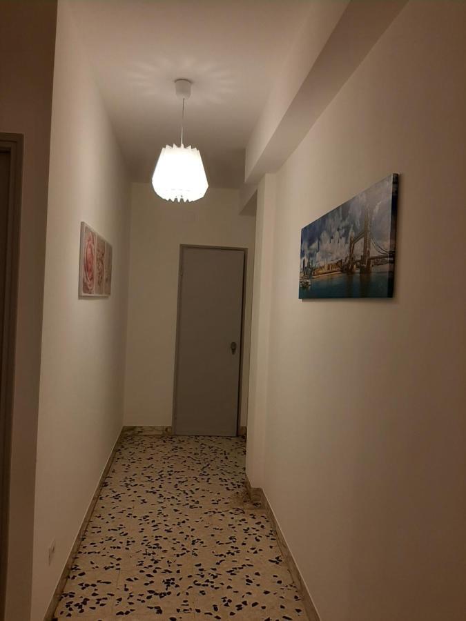 Centro Monti Tiburtini B&B Roma Bagian luar foto
