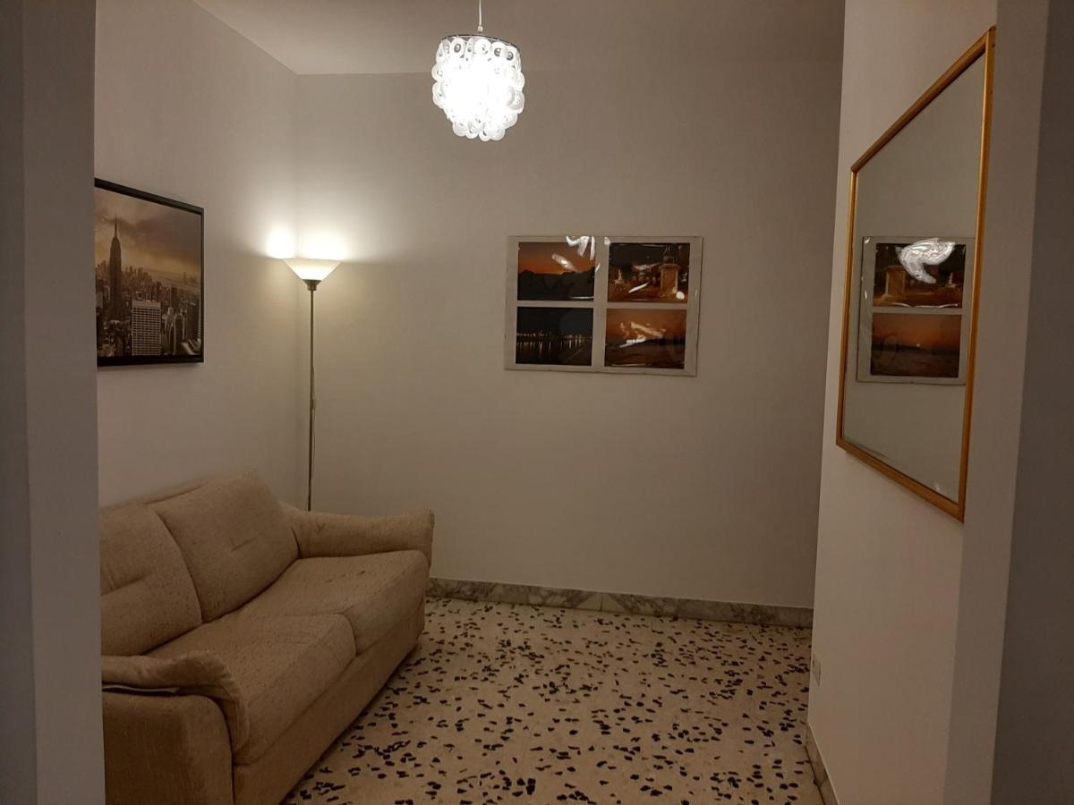 Centro Monti Tiburtini B&B Roma Bagian luar foto