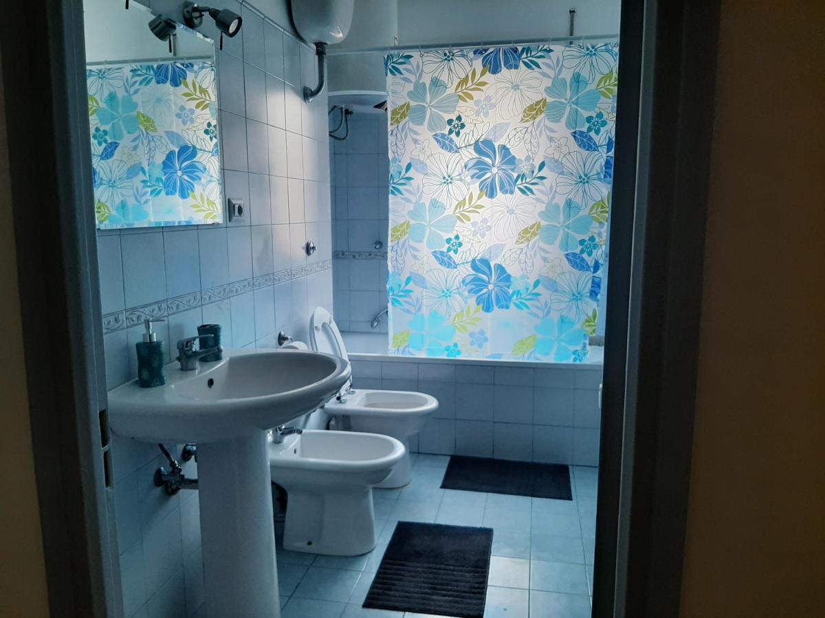 Centro Monti Tiburtini B&B Roma Bagian luar foto