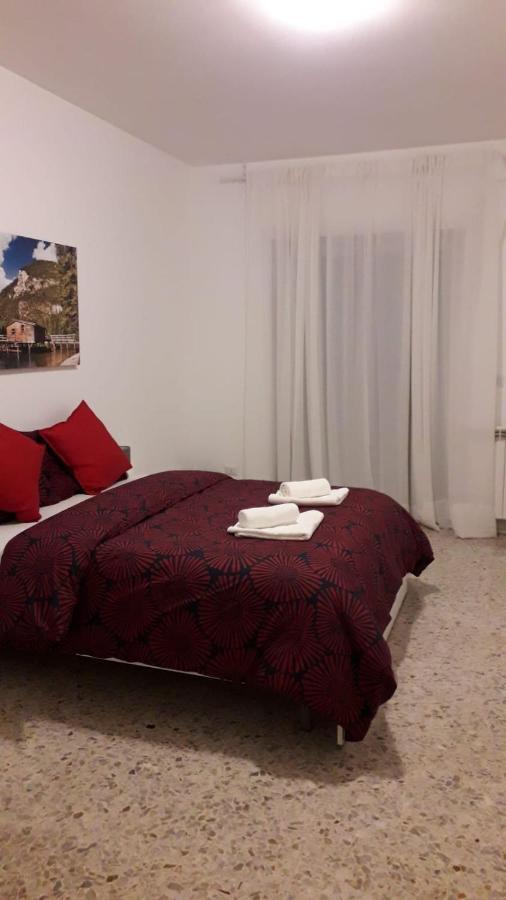 Centro Monti Tiburtini B&B Roma Bagian luar foto